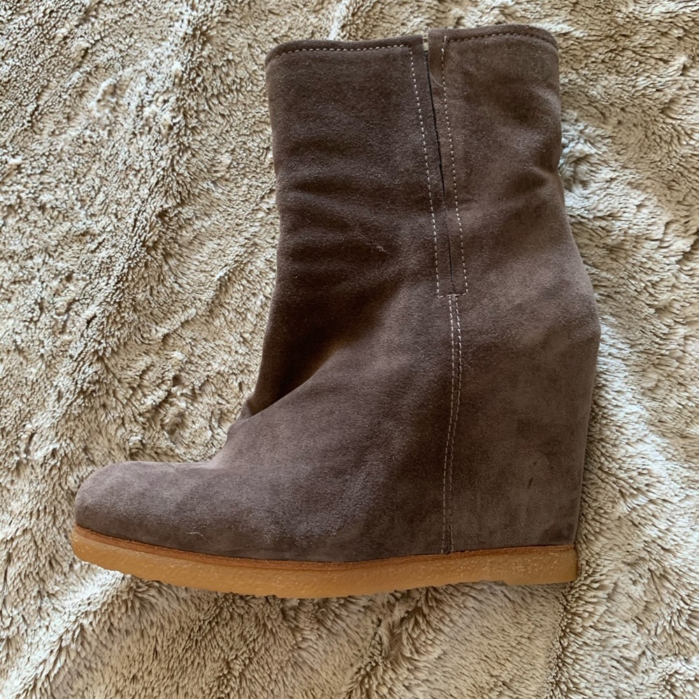 Stuart Weitzman suede boots